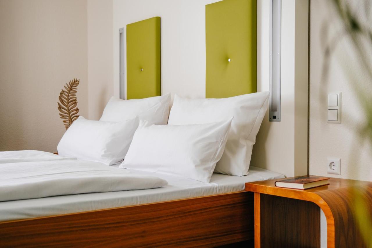 Hotel Global Inn Wolfsbourg Extérieur photo